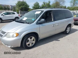2007 Dodge Grand Caravan SXT with VIN 2D4GP44L87R155503, listed as a IAAI auction lot 42102903 with 92,673 mi miles and . Bid and sale history available at DreamBid. Image 2.
