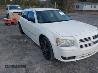 2008 Dodge Magnum SXT with VIN 2D4FV37V98H148589, listed as a IAAI auction lot 41314996 with 139,079 mi miles and . Bid and sale history available at carsss.com. Image 1.