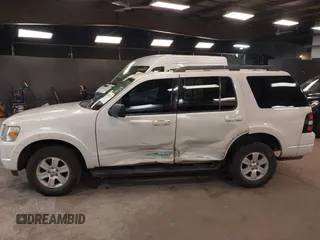 2010 Ford Explorer XLT with VIN 1FMEU6DE8AUA26953, listed as a IAAI auction lot 42169243 with 151,302 mi miles. Bid and sale history available at carsss.com. Image 6.