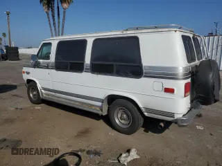 1990 Chevrolet Chevy Van z VIN 1GBEG25K0L7167885, wystawiony jako Copart lot #72575264 z przebiegiem 231 827 mil mil oraz Szkoda całkowita • Salvage title. Historia ofert i sprzedaży dostępna na DreamBid. Obrazek 2.