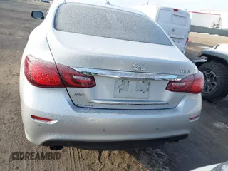 2015 Infiniti Q70 с VIN JN1BY1AR7FM561532, выставлен на аукционе IAAI как лот 41375898 с пробегом 130 565 миль миль и . История ставок и продаж доступна на DreamBid. Изображение 16.