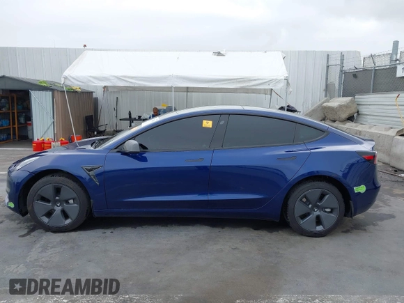 2023 Tesla Model 3 z VIN 5YJ3E1EA0PF481160, wystawiony jako IAAI lot #42704086 z przebiegiem 23 308 mil mil oraz . Historia ofert i sprzedaży dostępna na DreamBid. Obrazek 14.