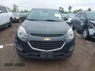2017 Chevrolet Equinox LS z VIN 2GNALBEK4H1528438, wystawiony jako IAAI lot #42376091 z przebiegiem 105 781 mil mil oraz . Historia ofert i sprzedaży dostępna na DreamBid. Obrazek 12.