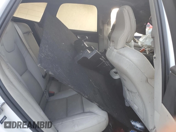 2022 Volvo XC60 Momentum with VIN YV4L12RK9N1019901, listed as a Copart auction lot 63749914 with Not provided miles and Non repairable. Bid and sale history available at DreamBid. Image 11.