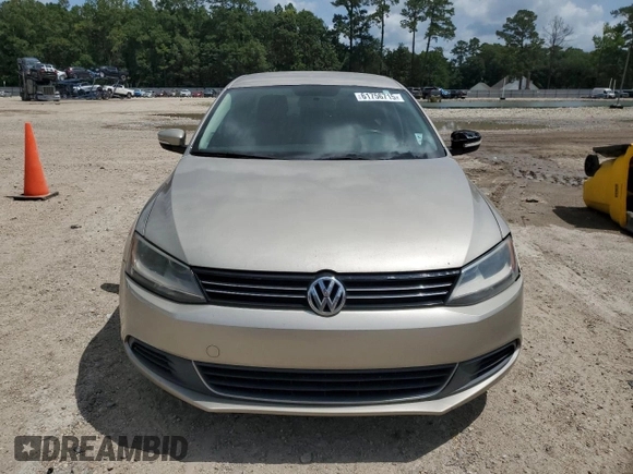 2014 Volkswagen Jetta SE z VIN 3VWD07AJ4EM299401, wystawiony jako Copart lot #61756715 z przebiegiem 133 246 mil mil oraz Szkoda całkowita • Salvage title. Historia ofert i sprzedaży dostępna na DreamBid. Obrazek 5.