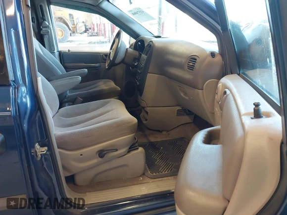 2003 Dodge Grand Caravan with VIN 2D4GP24353R195035, listed as a IAAI auction lot 41574068 with 209,165 mi miles and . Bid and sale history available at DreamBid. Image 5.