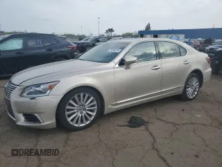 2014 Lexus LS 460 z VIN JTHCL5EF2E5021004, wystawiony jako Copart lot #55096575 z przebiegiem 93 747 mil mil oraz Czysty tytuł • Clean title. Historia ofert i sprzedaży dostępna na DreamBid. Obrazek 1.