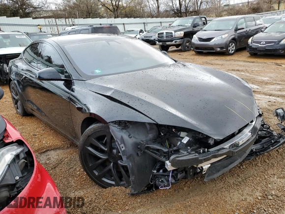2022 Tesla Model S z VIN 5YJSA1E58NF488719, wystawiony jako Copart lot #81804213 z przebiegiem Nie podano mil oraz Szkoda całkowita • Salvage title. Historia ofert i sprzedaży dostępna na DreamBid. Obrazek 4.