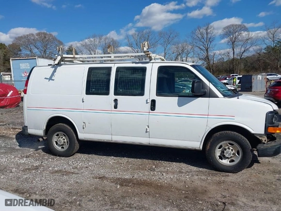 2009 Chevrolet Express Cargo Van with VIN 1GCGG25C091119716, listed as a IAAI auction lot 41398957 with NaN miles. Bid and sale history available at carsss.com. Image 13.
