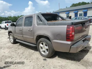 2007 Chevrolet Avalanche LTZ with VIN 3GNEC12027G184001, listed as a Copart auction lot 63299895 with Not provided miles and Clean title. Bid and sale history available at DreamBid. Image 2.