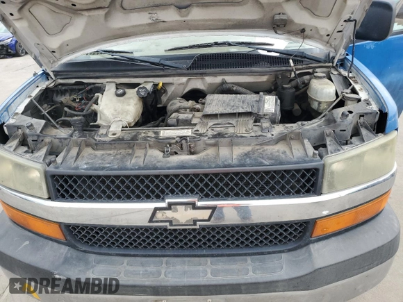 2005 Chevrolet Express Passenger with VIN 1GAHG39U351118043, listed as a Copart auction lot 70053224 with 264,381 mi miles and Clean title. Bid and sale history available at DreamBid. Image 12.