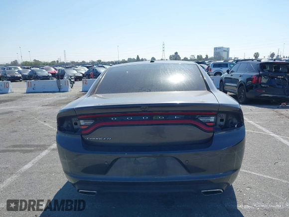 2020 Dodge Charger SXT z VIN 2C3CDXBG6LH234913, wystawiony jako IAAI lot #42227747 z przebiegiem 83 885 mil mil oraz . Historia ofert i sprzedaży dostępna na DreamBid. Obrazek 17.