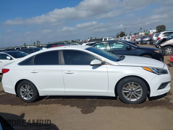 2016 Hyundai Sonata SE with VIN 5NPE24AF7GH304546, listed as a IAAI auction lot 42218425 with 153,619 mi miles and . Bid and sale history available at carsss.com. Image 13.