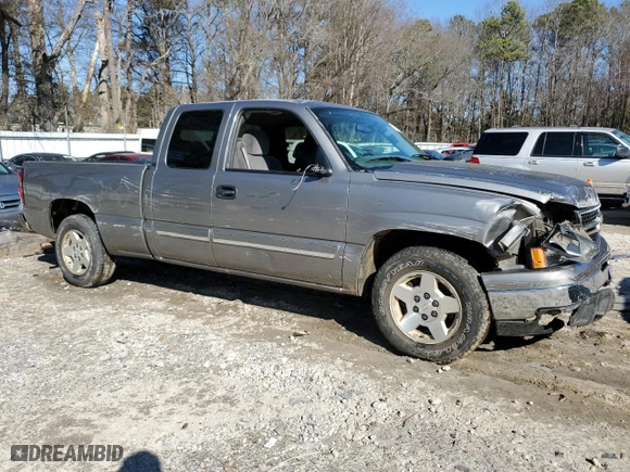 2006 Chevrolet Silverado 1500 LT1 with VIN 2GCEC19V861277252, listed as a Copart auction lot 43151185 with 92,566 mi miles and Salvage Title. Bid and sale history available at carsss.com. Image 4.