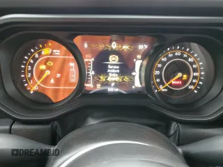 2025 Jeep Wrangler Rubicon with VIN 1C4PJXFN0SW546739, listed as a Copart auction lot 51776505 with 830 mi miles and Clean title. Bid and sale history available at DreamBid. Image 9.