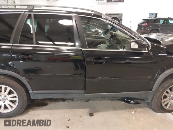 2008 Volvo XC90 I6 with VIN YV4CZ982481430050, listed as a IAAI auction lot 41515857 with 178,920 mi miles. Bid and sale history available at carsss.com. Image 13.