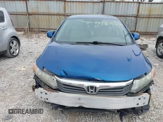 2012 Honda Civic LX z VIN 19XFB2F57CE053373, wystawiony jako IAAI lot #41836863 z przebiegiem 123 339 mil mil oraz . Historia ofert i sprzedaży dostępna na DreamBid. Obrazek 13.