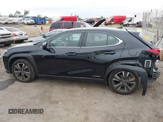 2021 Lexus UX 250h z VIN JTHX9JBHXM2049972, wystawiony jako IAAI lot #40956792 z przebiegiem 47 882 mil mil oraz . Historia ofert i sprzedaży dostępna na DreamBid. Obrazek 15.