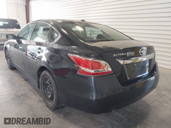 2015 Nissan Altima 2.5 z VIN 1N4AL3APXFN371273, wystawiony jako IAAI lot #42466812 z przebiegiem 150 180 mil mil oraz . Historia ofert i sprzedaży dostępna na DreamBid. Obrazek 3.