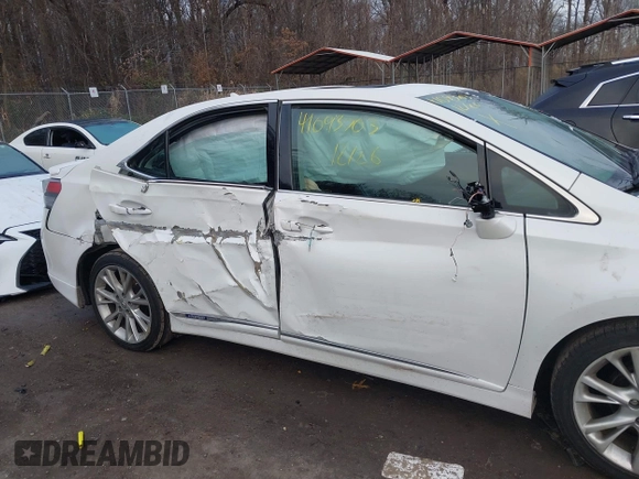 2010 Lexus HS 250h with VIN JTHBB1BA1A2001628, listed as a IAAI auction lot 41093703 with 159,929 mi miles. Bid and sale history available at carsss.com. Image 6.