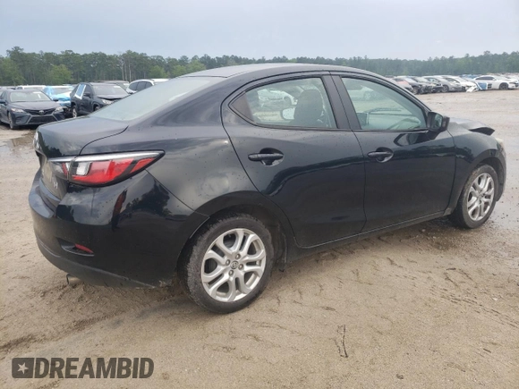 2016 Scion iA z VIN 3MYDLBZVXGY112986, wystawiony jako Copart lot #53967305 z przebiegiem 215 215 mil mil oraz Szkoda całkowita • Salvage title. Historia ofert i sprzedaży dostępna na DreamBid. Obrazek 3.