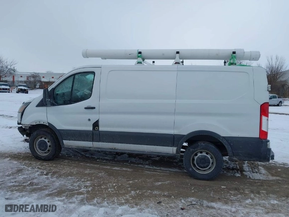 2015 Ford Transit Cargo Van with VIN 1FTNR1ZM7FKA35185, listed as a IAAI auction lot 41621539 with 198,015 mi miles. Bid and sale history available at carsss.com. Image 14.