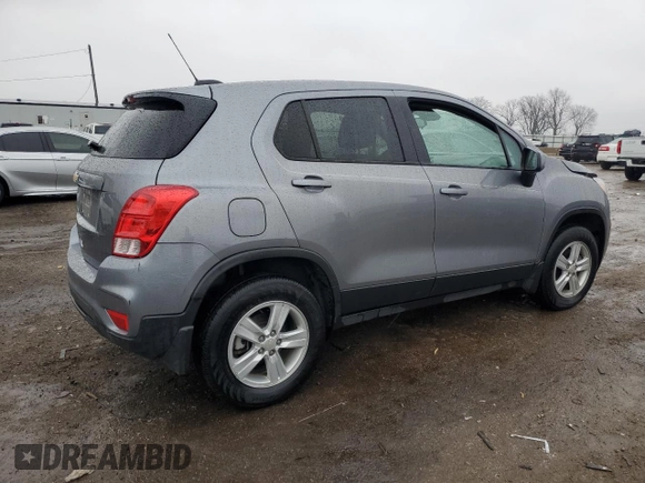 2020 Chevrolet Trax LS with VIN 3GNCJNSBXLL238345, listed as a Copart auction lot 81123504 with 33,505 mi miles and Salvage Title. Bid and sale history available at carsss.com. Image 3.