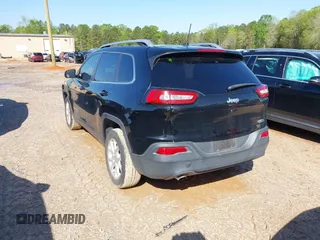 2018 Jeep Cherokee Latitude Plus with VIN 1C4PJLLB5JD584433, listed as a IAAI auction lot 41982764 with 95,730 mi miles. Bid and sale history available at carsss.com. Image 3.