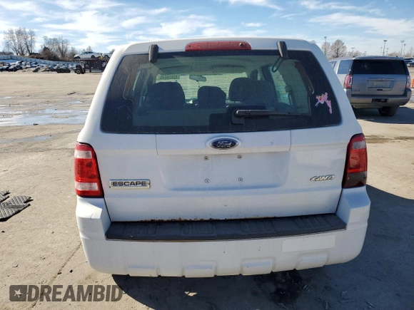 2008 Ford Escape XLS with VIN 1FMCU92Z98KE09756, listed as a Copart auction lot 42639645 with 156,859 mi miles and Salvage title. Bid and sale history available at DreamBid. Image 6.