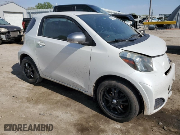 2013 Scion iQ z VIN JTNJJXB08DJ024226, wystawiony jako Copart lot #53262975 z przebiegiem 170 253 mil mil oraz Szkoda całkowita • Salvage title. Historia ofert i sprzedaży dostępna na DreamBid. Obrazek 4.
