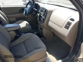 2001 Ford Escape XLT с VIN 1FMYU04161KC37345, выставлен на аукционе IAAI как лот 42312100 с пробегом 225 600 миль миль и . История ставок и продаж доступна на DreamBid. Изображение 5.