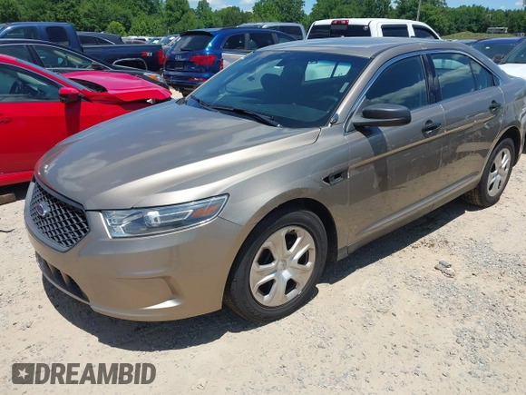 2019 Ford Police Interceptor z VIN 1FAHP2MK0KG107863, wystawiony jako IAAI lot #42337089 z przebiegiem 138 429 mil mil oraz . Historia ofert i sprzedaży dostępna na DreamBid. Obrazek 18.