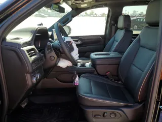 2023 GMC Yukon SLT with VIN 1GKS2BKD6PR486337, listed as a Copart auction lot 58232134 with 3,112 mi miles and Salvage Title. Bid and sale history available at carsss.com. Image 7.