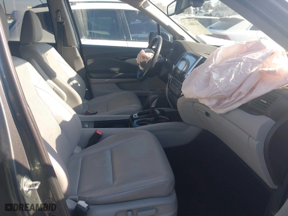 2017 Honda Ridgeline RTL-E with VIN 5FPYK3F77HB012606, listed as a IAAI auction lot 41409677 with 93,943 mi miles. Bid and sale history available at carsss.com. Image 5.