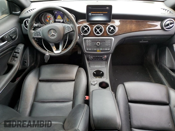 2017 Mercedes-Benz GLA 250 z VIN WDCTG4GB0HJ327148, wystawiony jako Copart lot #49486265 z przebiegiem Nie podano mil oraz Szkoda całkowita • Salvage title. Historia ofert i sprzedaży dostępna na DreamBid. Obrazek 8.