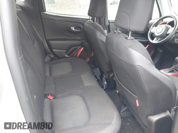 2018 Jeep Renegade Trailhawk with VIN ZACCJBCB1JPG74527, listed as a IAAI auction lot 41814352 with 71,120 mi miles. Bid and sale history available at carsss.com. Image 8.