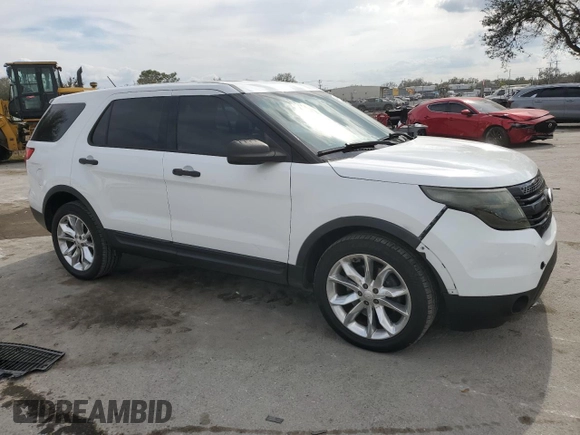 2013 Ford Utility Police Interceptor with VIN 1FM5K7AR2DGC92586, listed as a Copart auction lot 44148855 with 104,693 mi miles and Salvage Title. Bid and sale history available at carsss.com. Image 4.