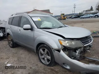 2007 Mitsubishi Outlander XLS with VIN JA4MT41X47U001032, listed as a IAAI auction lot 41185020 with 176,971 mi miles. Bid and sale history available at carsss.com. Image 1.