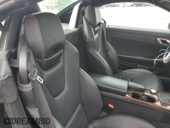 2013 Mercedes-Benz SLK 250 with VIN WDDPK4HA7DF073209, listed as a Copart auction lot 48878235 with 87,899 mi miles and Salvage title. Bid and sale history available at DreamBid. Image 10.