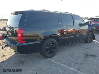 2008 Chevrolet Suburban LTZ with VIN 3GNFC16Y78G211215, listed as a IAAI auction lot 41250412 with 1 mi miles. Bid and sale history available at carsss.com. Image 4.