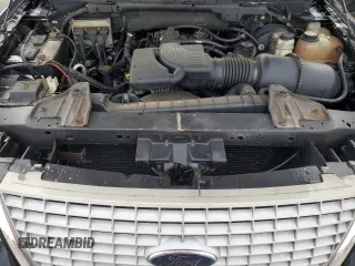 2003 Ford Expedition Eddie Bauer z VIN 1FMFU18L33LB66949, wystawiony jako Copart lot #56013995 z przebiegiem 265 551 mil mil oraz Szkoda całkowita • Salvage title. Historia ofert i sprzedaży dostępna na DreamBid. Obrazek 12.
