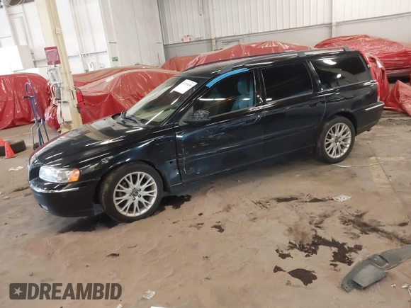 2006 Volvo V70 2.5L Turbo with VIN YV1SW592462546378, listed as a IAAI auction lot 41793656 with 178,137 mi miles. Bid and sale history available at carsss.com. Image 17.