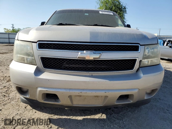2008 Chevrolet Suburban 2LT with VIN 3GNFC16048G242593, listed as a Copart auction lot 52444085 with 205,159 mi miles and Salvage title. Bid and sale history available at DreamBid. Image 5.