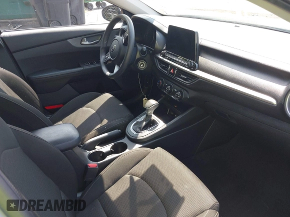 2021 Kia Forte LXS с VIN 3KPF24AD4ME331948, выставлен на аукционе IAAI как лот 42474846 с пробегом 101 922 миль миль и . История ставок и продаж доступна на DreamBid. Изображение 5.