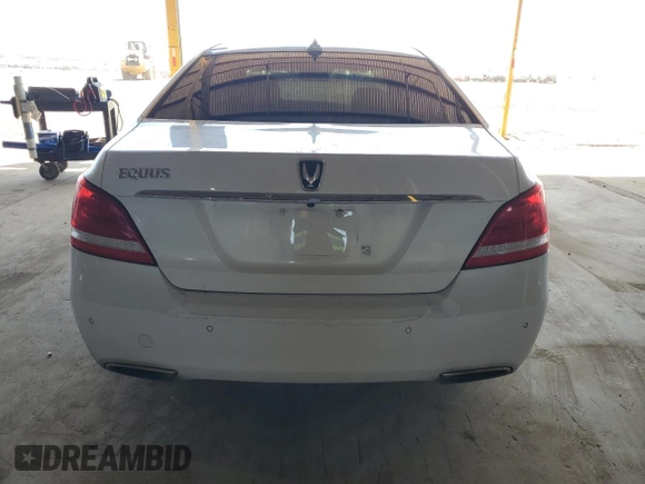 2016 Hyundai Equus Ultimate with VIN KMHGH4JH5GU105781, listed as a Copart auction lot 51545905 with 82,479 mi miles and Clean Title. Bid and sale history available at DreamBid. Image 6.