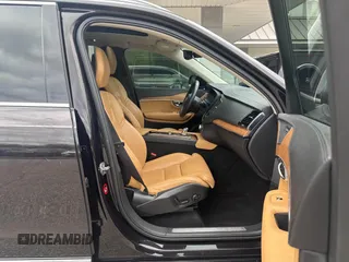 2016 Volvo XC90 T8 Inscription z VIN YV4BC0PL9G1033886, wystawiony jako IAAI lot #42355639 z przebiegiem 114 760 mil mil oraz . Historia ofert i sprzedaży dostępna na DreamBid. Obrazek 5.