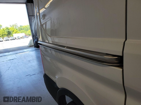 2019 Ford Transit with VIN 1FTYE1CG3KKB86885, listed as a IAAI auction lot 42907665 with 122,910 mi miles and . Bid and sale history available at DreamBid. Image 22.