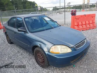 1998 Honda Civic LX z VIN 2HGEJ6575WH582100, wystawiony jako IAAI lot #42130531 z przebiegiem 323 152 mil mil oraz . Historia ofert i sprzedaży dostępna na DreamBid. Obrazek 1.