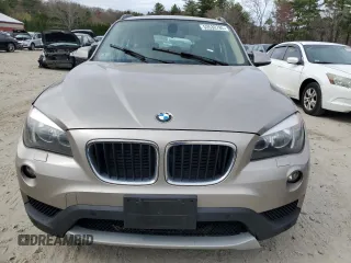 2013 BMW X1 xDrive28i z VIN WBAVL1C59DVR83695, wystawiony jako Copart lot #53530785 z przebiegiem Nie podano mil oraz Czysty tytuł • Clean title. Historia ofert i sprzedaży dostępna na DreamBid. Obrazek 5.