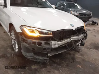 2021 BMW 5 Series 530i z VIN WBA53BH02MCF80188, wystawiony jako IAAI lot #41123753 z przebiegiem 72 730 mil mil oraz . Historia ofert i sprzedaży dostępna na DreamBid. Obrazek 6.